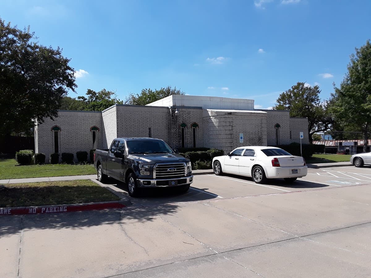 Masjid Al Quran, 2420 Cedar Crest Boulevard, Dallas, TX
