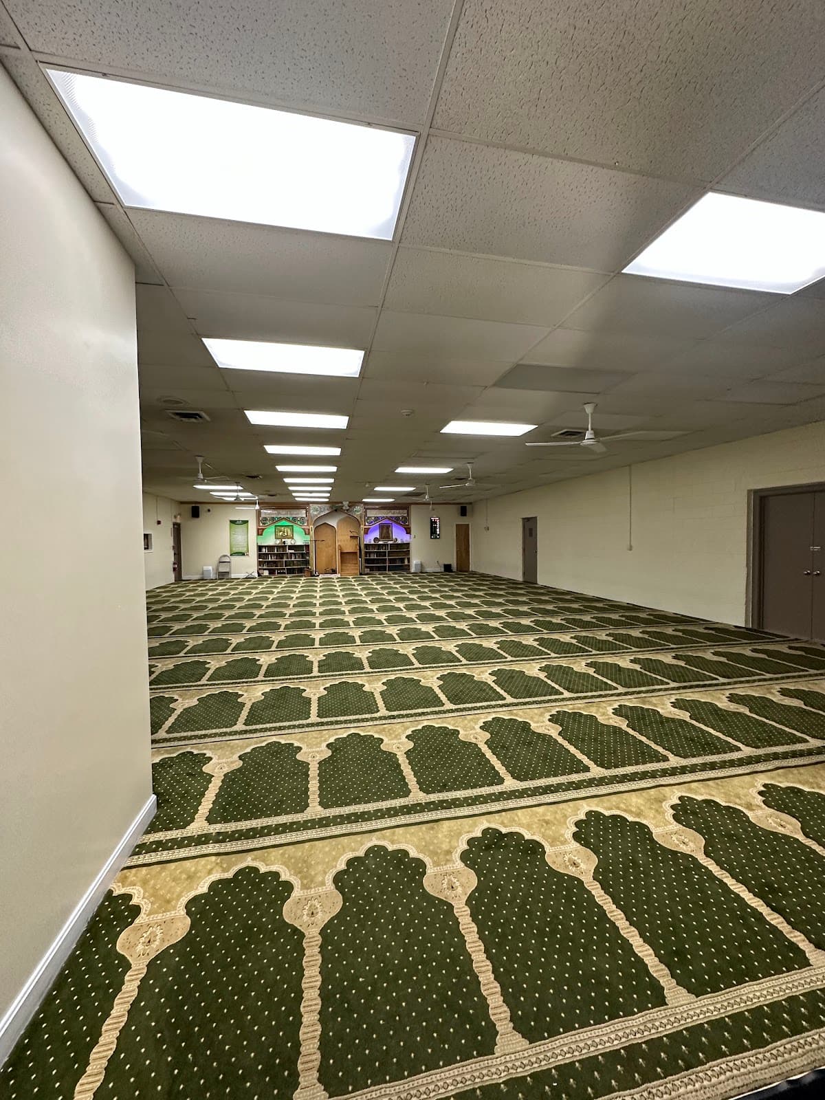 Islamic Center of RI (ICRI) - Masjid Al-Kareem, 39 Haskins Street, Providence, RI