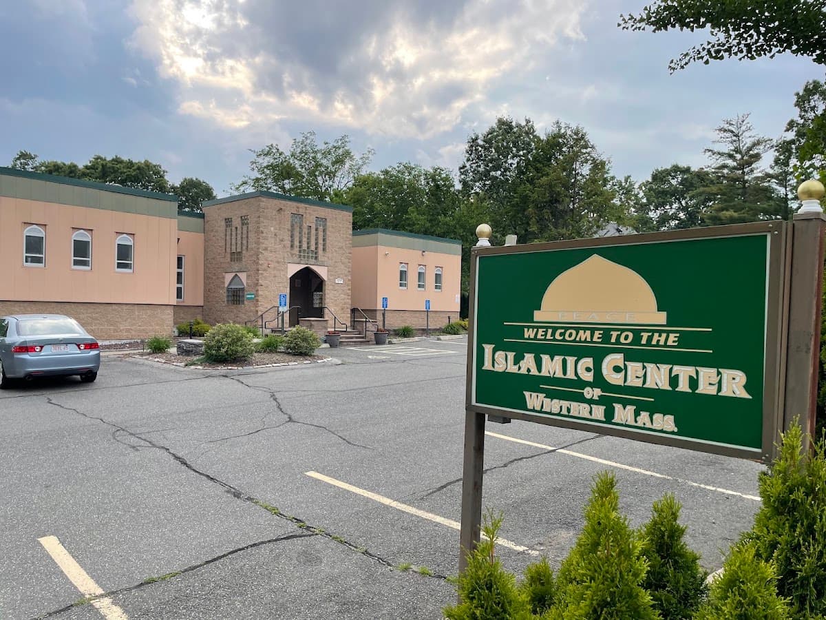 Islamic Society of Western Massachusetts, 377 Amostown Road, West Springfield, MA