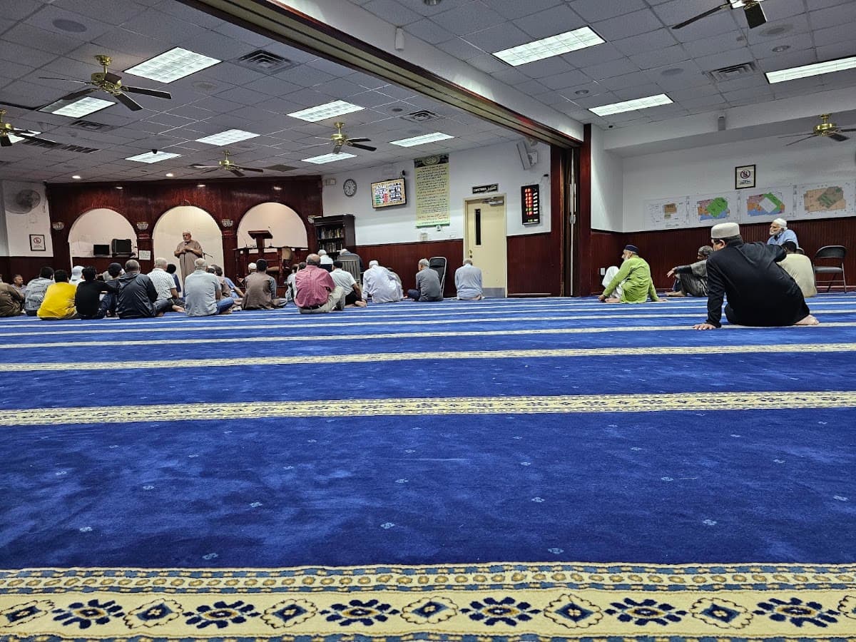 Dar El-Eman Islamic Center (DEIC), 5511 Mansfield Road, Arlington, TX