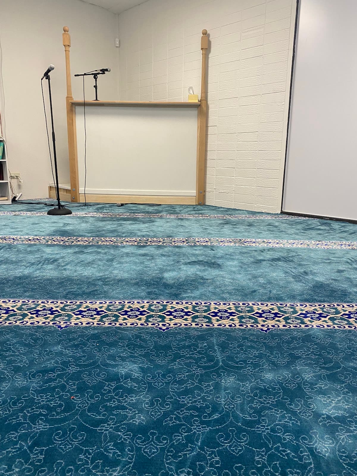 Islamic Center of Aurora CO - Masjid ArRahmah, 16744 East Iliff Avenue, Aurora, CO