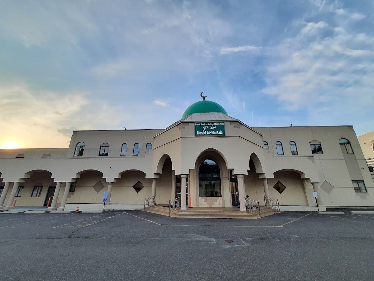 Masjid Al-Mustafa & Academy, 95 Schraffts Drive, Waterbury, CT