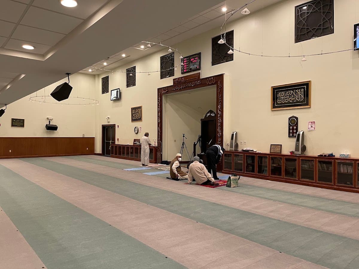 Islamic Association of Greater Hartford (Berlin Mosque), 1781 Berlin Turnpike, Berlin, CT