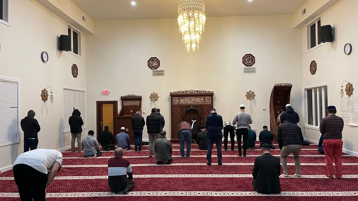 Glasgow Mosque & Education Center, 2555 Glasgow Avenue, Newark, DE