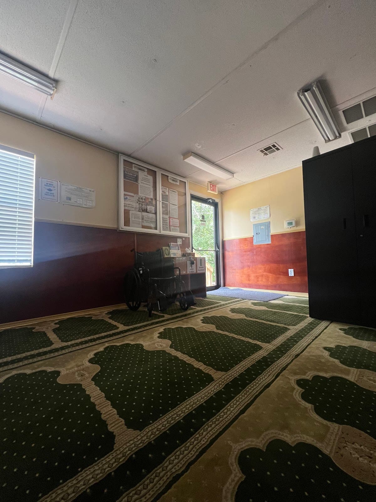 Masjid Al-Ihsaan, 6630 Pershing Avenue, Orlando, FL