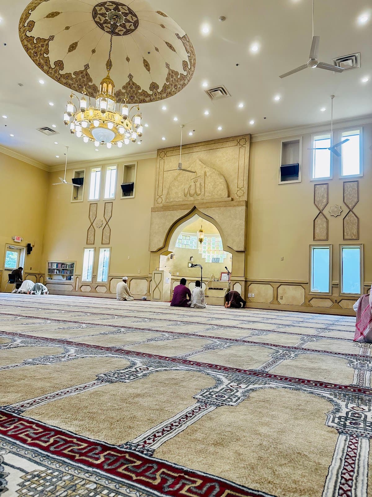 Masjid Omar Bin Abdul Aziz Mosque, 955 Harbins Road Northwest, Lilburn, GA