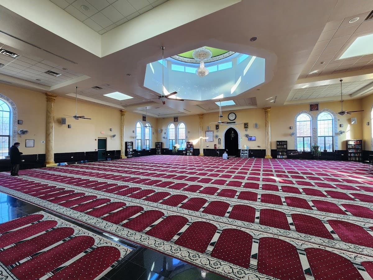 Masjid Al Huda Midwest Islamic Center, 1081 Irving Park Road, Schaumburg, IL