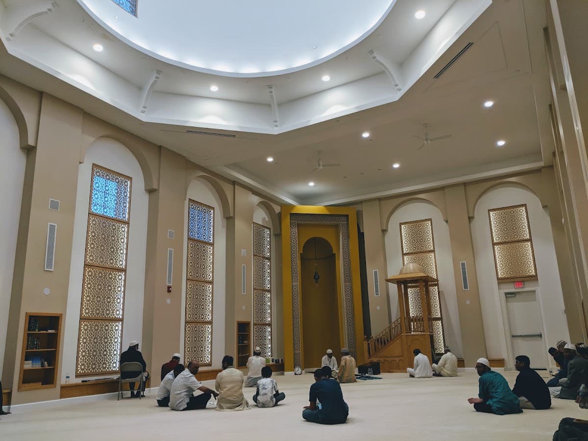 Dar-us-Sunnah Mosque, 2045 Brown Avenue, Evanston, IL