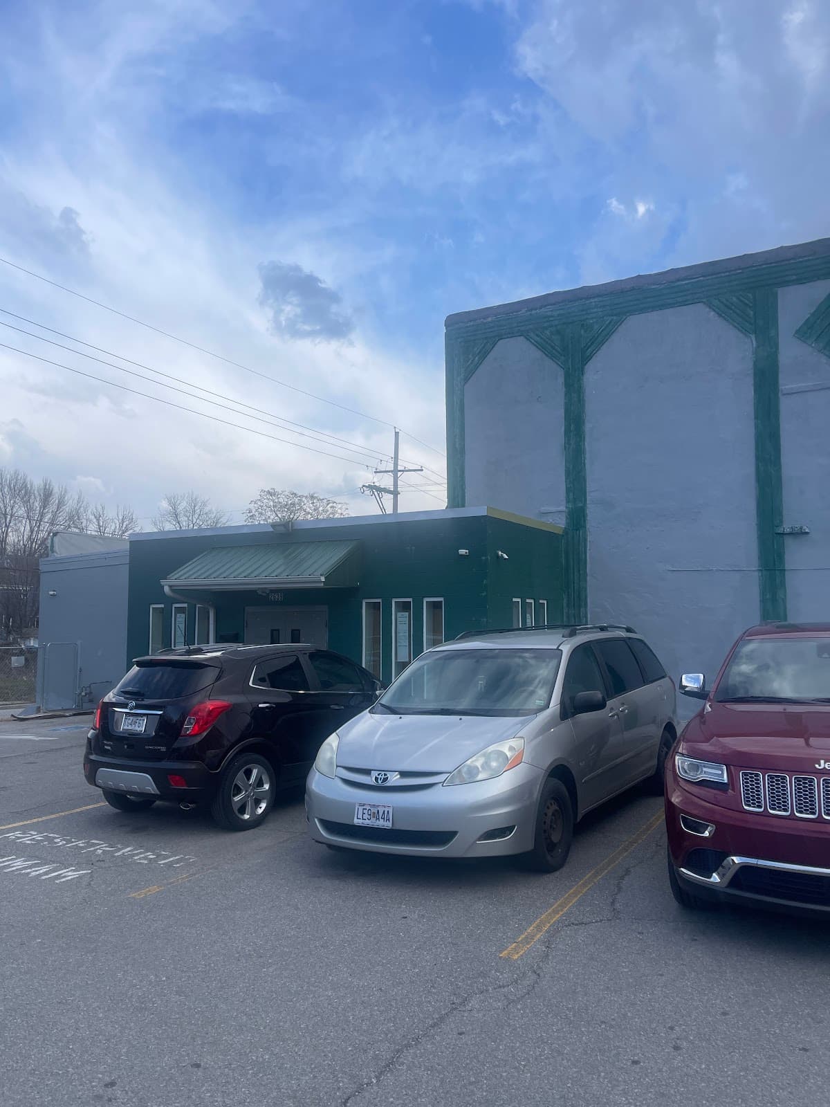 Masjidu Nuur Islamic Center (Ahlu Sunnah), 2639E East 11th Street, Kansas City, MO