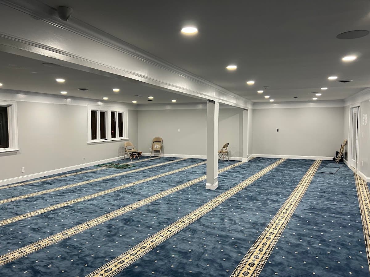Lexington Islamic Center (Armstrong mill), 1240 Armstrong Mill Road, Lexington, KY