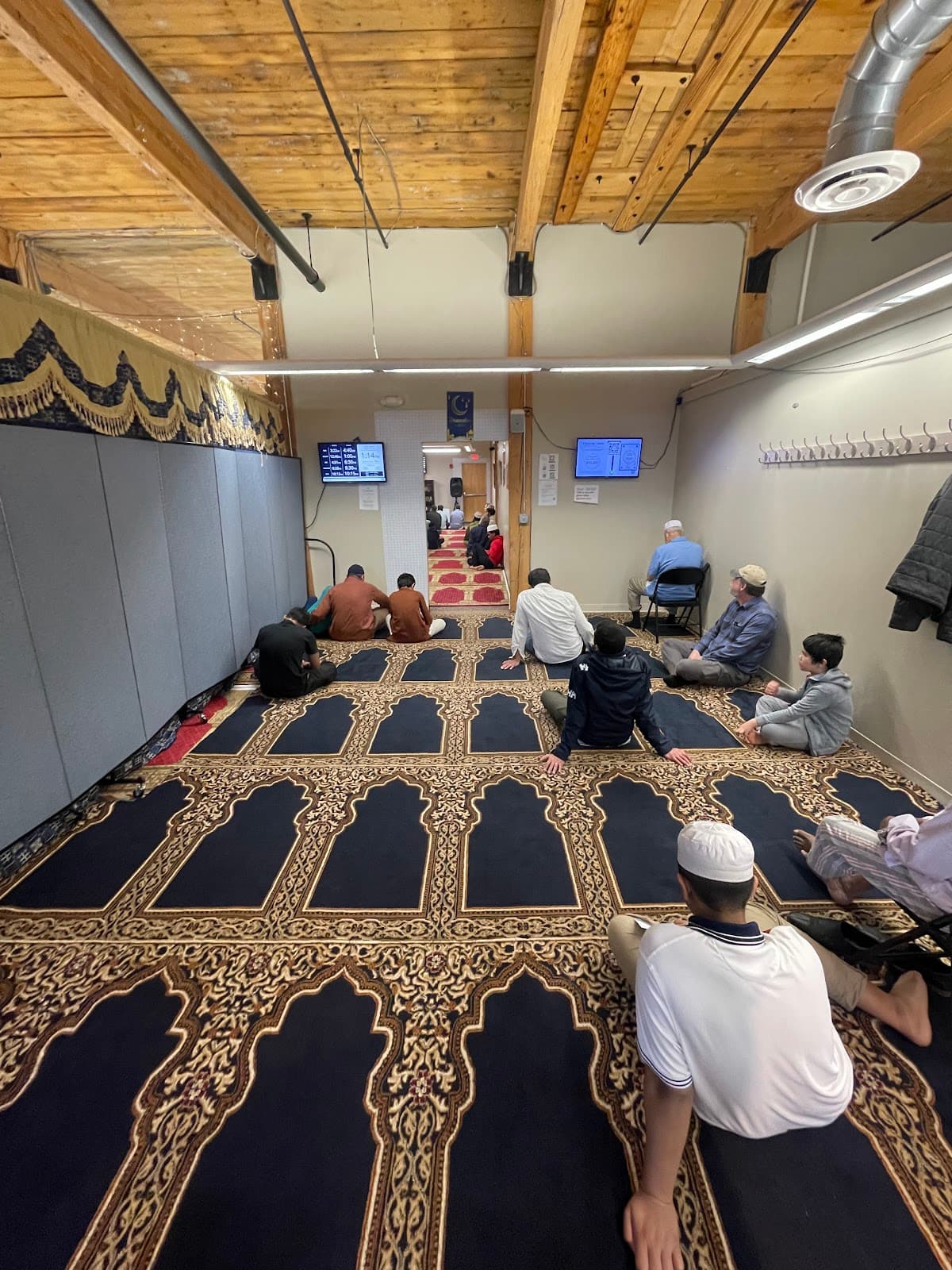 Islamic Society of Greater Nashua - ISGN, 5 Pine Street Extension, Nashua, NH