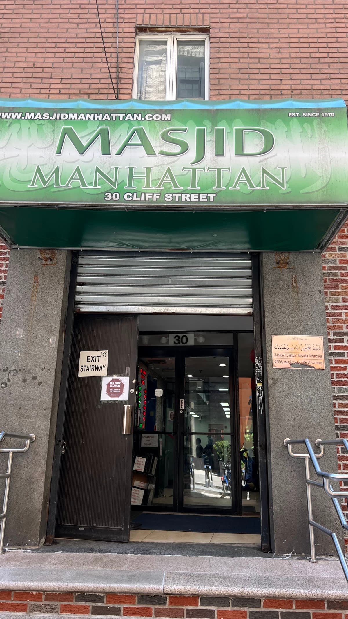 Masjid Manhattan, 30 Cliff Street, Manhattan, NY