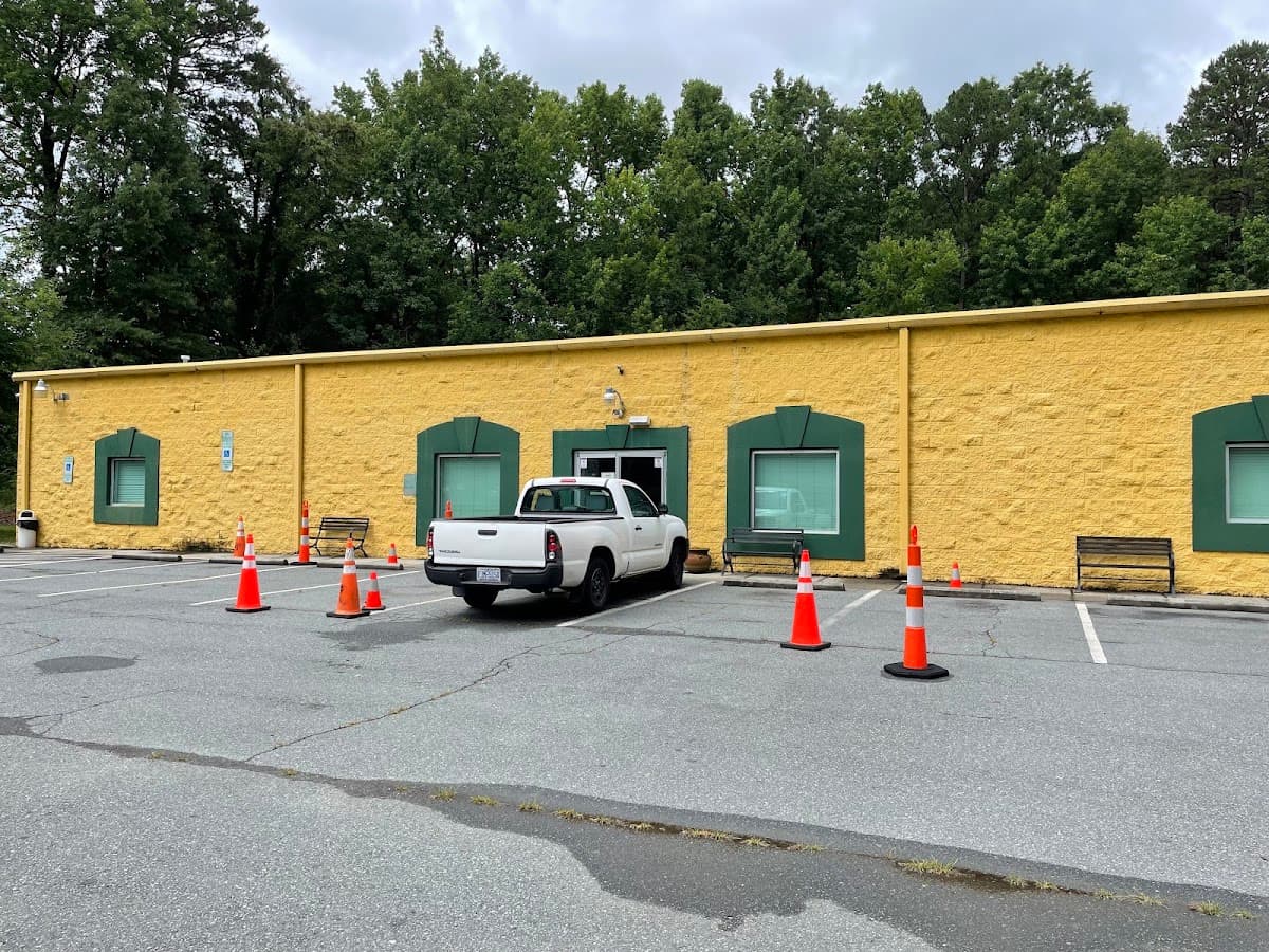 Masjid Ash-Shaheed, 400 West Sugar Creek Road, Charlotte, NC