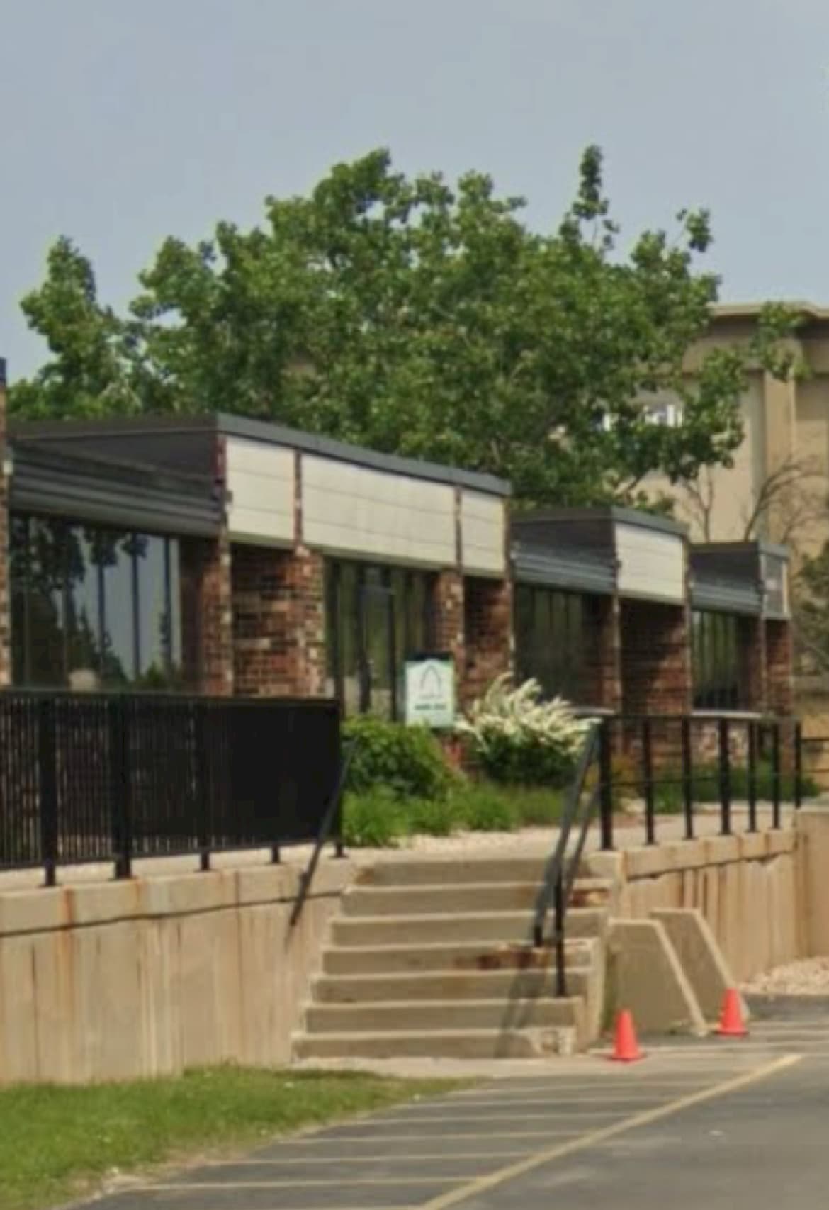 Darul Iman, 638 Grand Canyon Drive, Madison, WI