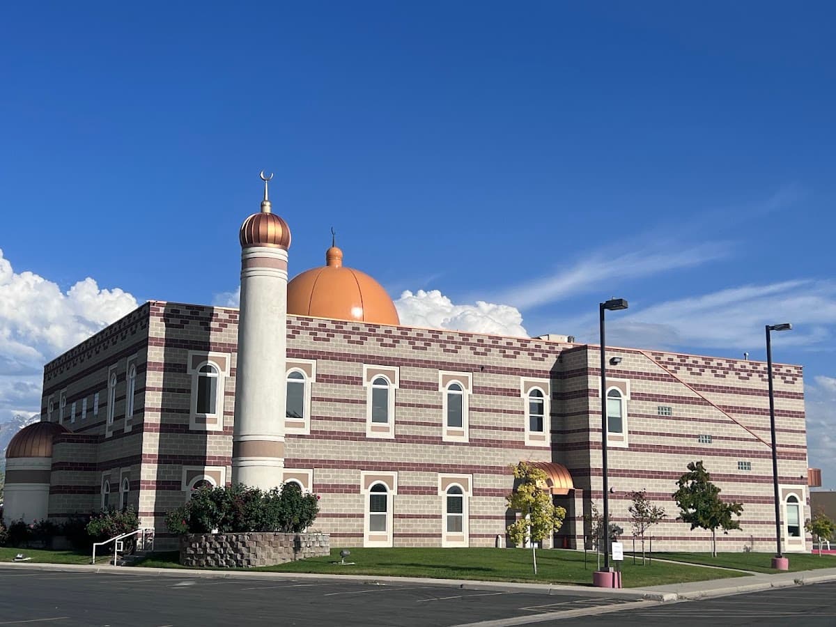 Khadeeja Islamic Center (Islamic Society of Greater Salt Lake), 1019 West Parkway Avenue, West Valley City, UT