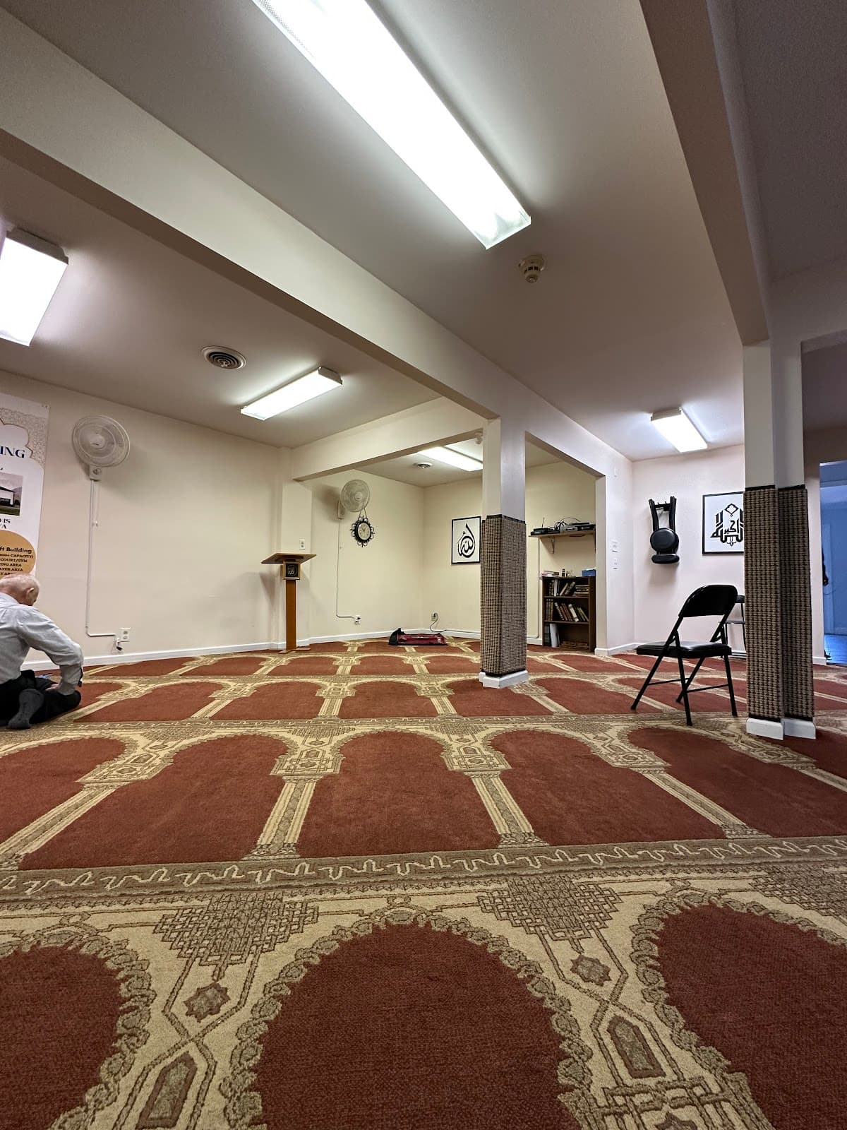 Islamic Center of Clarksville, 202 Uffelman Drive, Clarksville, TN
