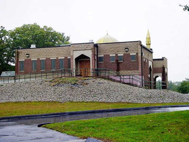 Al-Islam Mosque, 40 Sayles Hill Road, North Smithfield, RI
